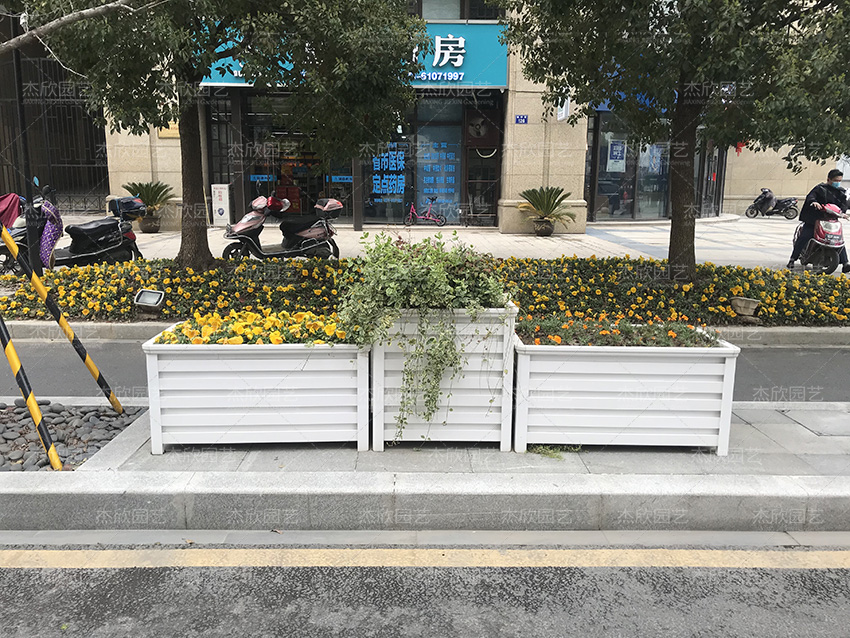 這樣的花箱，不需要后期維護(hù)！