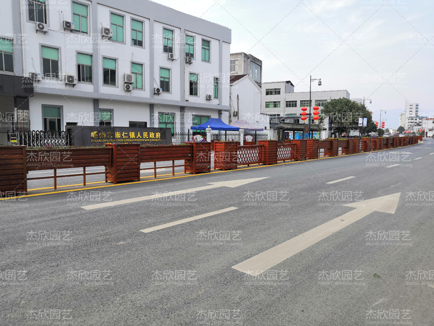 道路花箱護(hù)欄尺寸多少？選什么顏色好看？