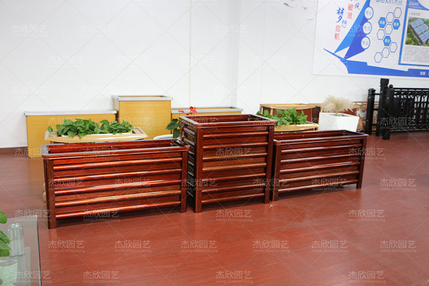 電泳鋁合金花箱和普通鋁合金花箱，有什么區(qū)別？