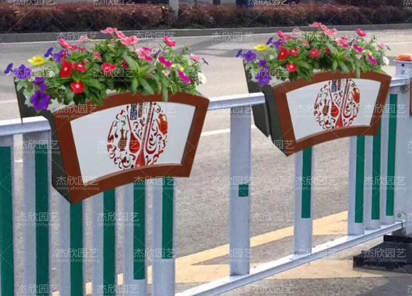 護(hù)欄掛式花箱值得選擇嗎？