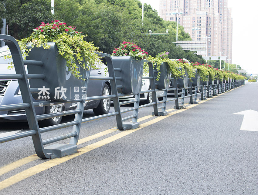 市政不銹鋼花箱質(zhì)量如何？