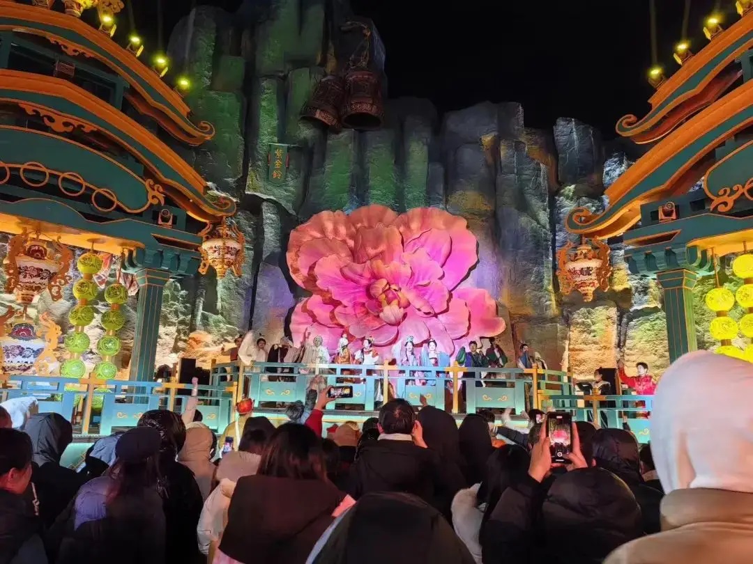 杰欣“微改造”扮靚長(zhǎng)三角首座不夜城